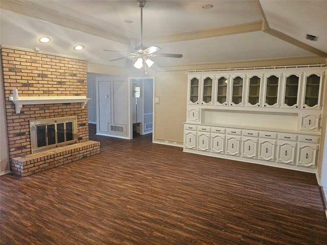 1340 Grand Teton Drive, Desoto, TX 75115