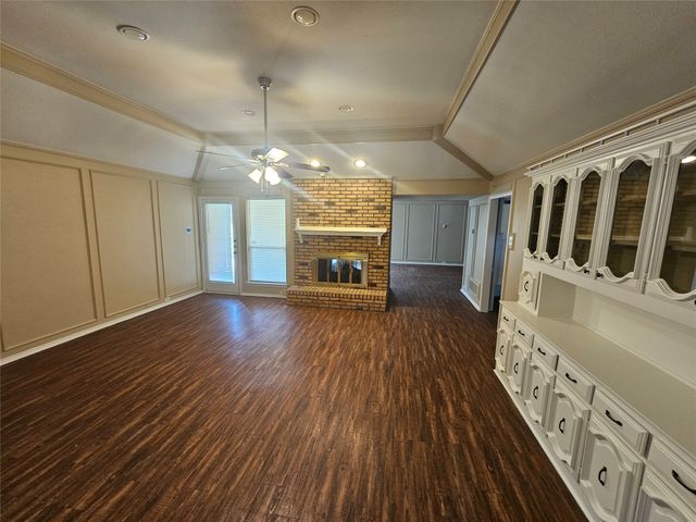 1340 Grand Teton Drive, Desoto, TX 75115