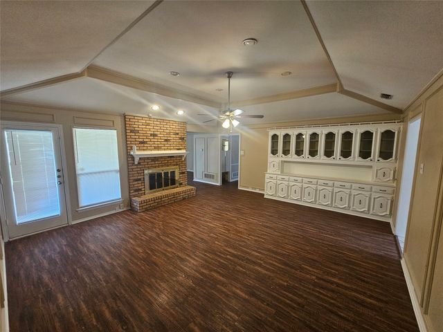 1340 Grand Teton Drive, Desoto, TX 75115