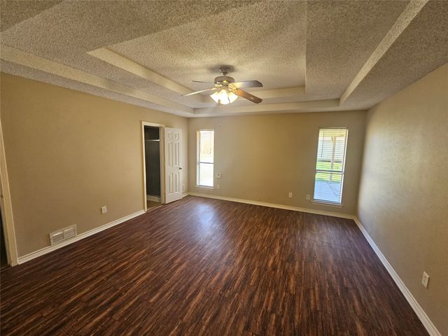 1340 Grand Teton Drive, Desoto, TX 75115