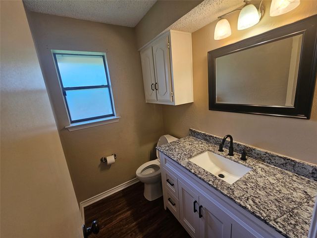 1340 Grand Teton Drive, Desoto, TX 75115