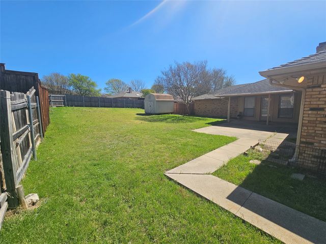 1340 Grand Teton Drive, Desoto, TX 75115