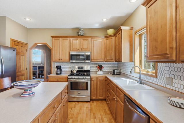 20628 Jura Trail, Lakeville, MN 55044