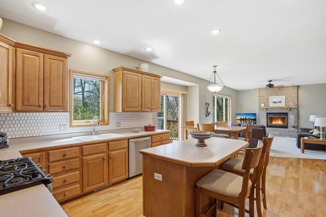 20628 Jura Trail, Lakeville, MN 55044