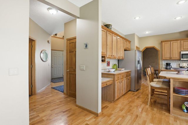 20628 Jura Trail, Lakeville, MN 55044