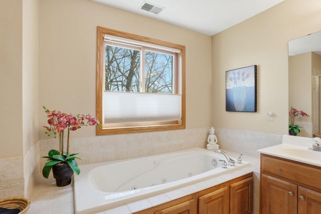 20628 Jura Trail, Lakeville, MN 55044