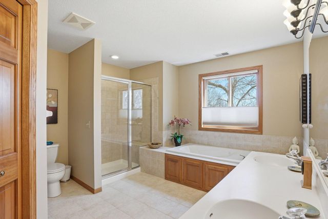 20628 Jura Trail, Lakeville, MN 55044