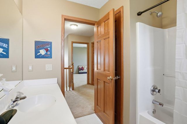 20628 Jura Trail, Lakeville, MN 55044