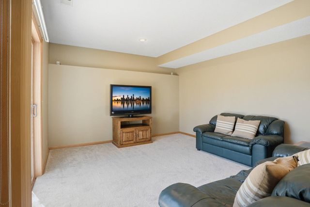 20628 Jura Trail, Lakeville, MN 55044