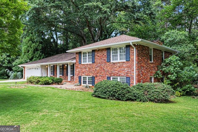 3135 Wanda Woods Drive, Atlanta, GA 30340