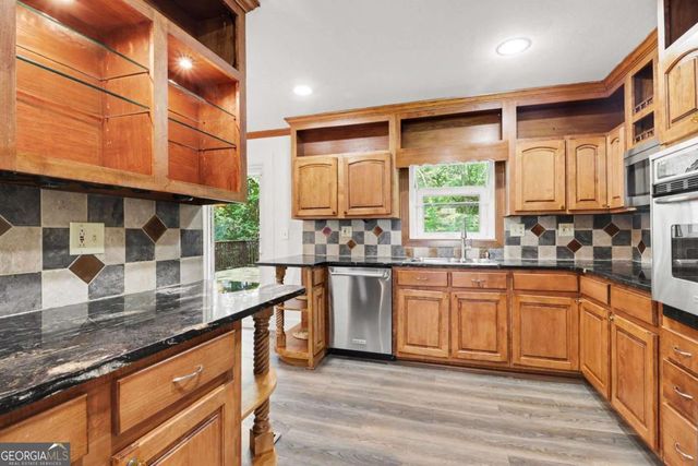 3135 Wanda Woods Drive, Atlanta, GA 30340