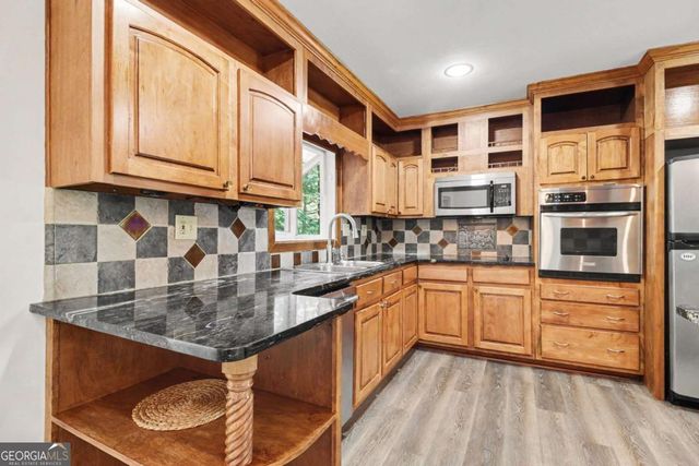 3135 Wanda Woods Drive, Atlanta, GA 30340