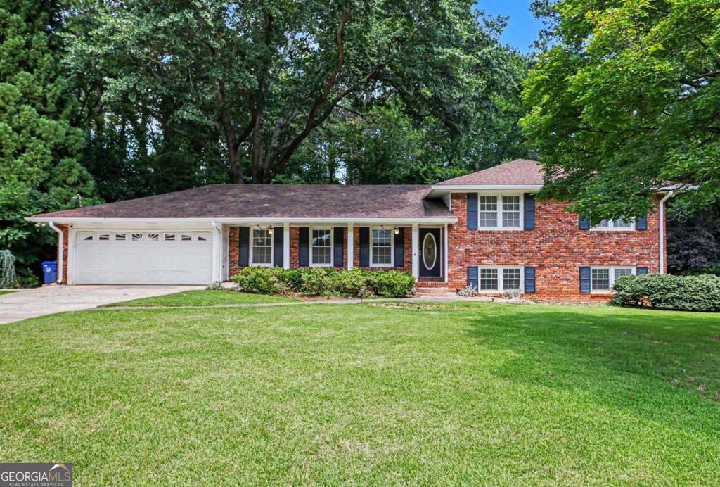 3135 Wanda Woods Drive, Atlanta, GA 30340