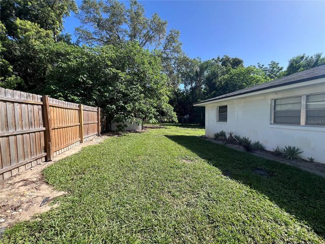 1238 WOODMERE DR, Altamonte Springs, FL 32714