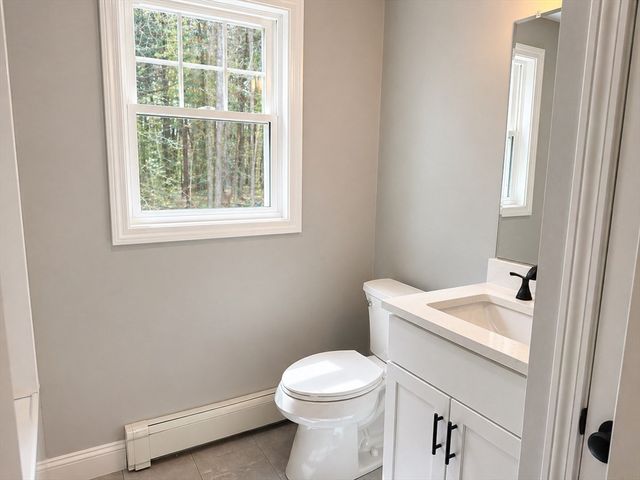 53 Bridge St, Raynham, MA 02767