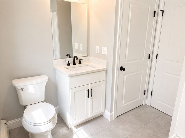 53 Bridge St, Raynham, MA 02767