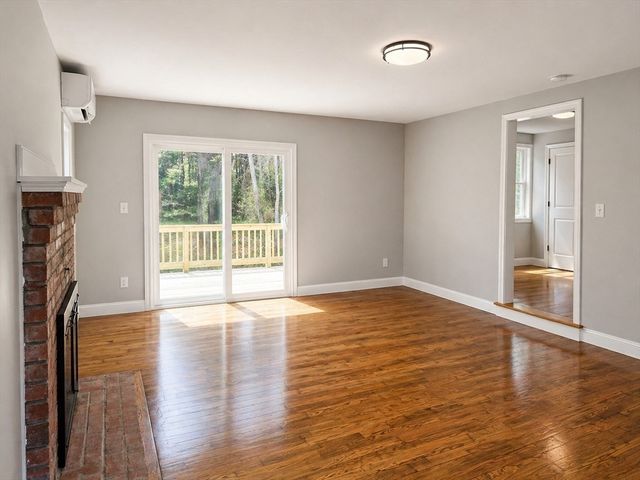 53 Bridge St, Raynham, MA 02767