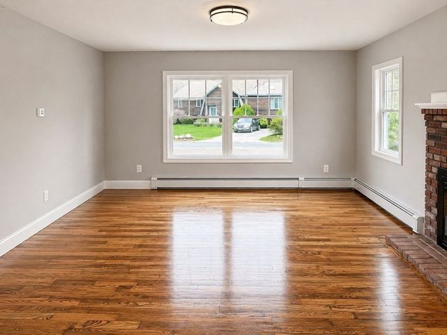 53 Bridge St, Raynham, MA 02767