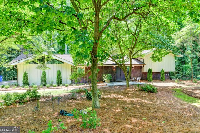 5363 Rosser Road, Smoke Rise, GA 30087