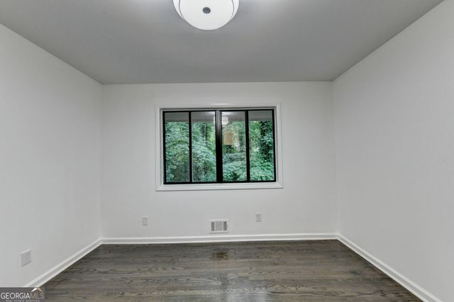 5363 Rosser Road, Smoke Rise, GA 30087
