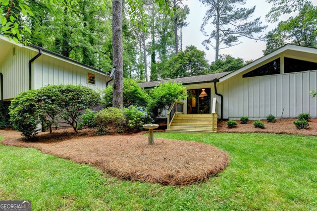 5363 Rosser Road, Smoke Rise, GA 30087