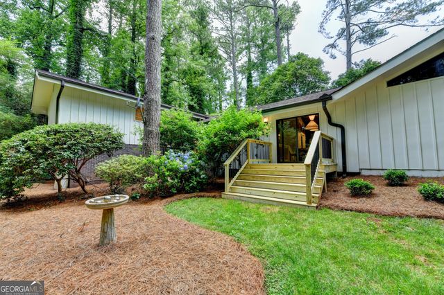 5363 Rosser Road, Smoke Rise, GA 30087