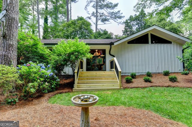 5363 Rosser Road, Smoke Rise, GA 30087