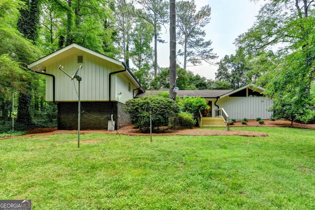 5363 Rosser Road, Smoke Rise, GA 30087