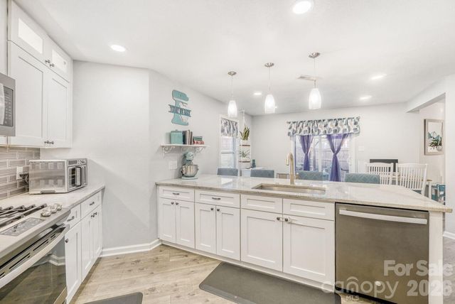 148 Farm Springs Drive, Mount Holly, NC 28120