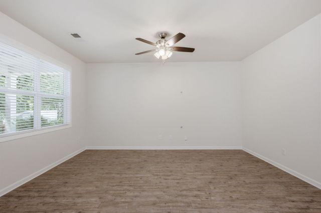 716 Prominence Rd, Columbia, TN 38401