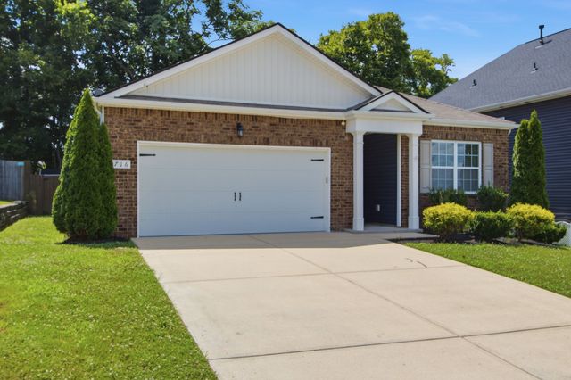716 Prominence Rd, Columbia, TN 38401