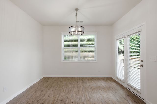 716 Prominence Rd, Columbia, TN 38401