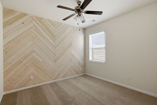 716 Prominence Rd, Columbia, TN 38401