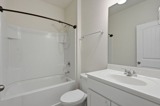 716 Prominence Rd, Columbia, TN 38401