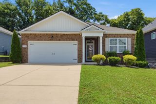 716 Prominence Rd, Columbia, TN 38401