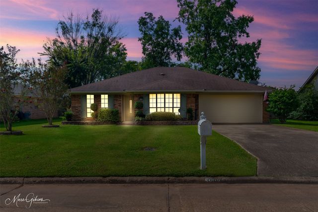 2608 Brown Street, Bossier City, LA 71111