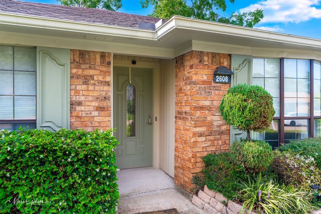 2608 Brown Street, Bossier City, LA 71111