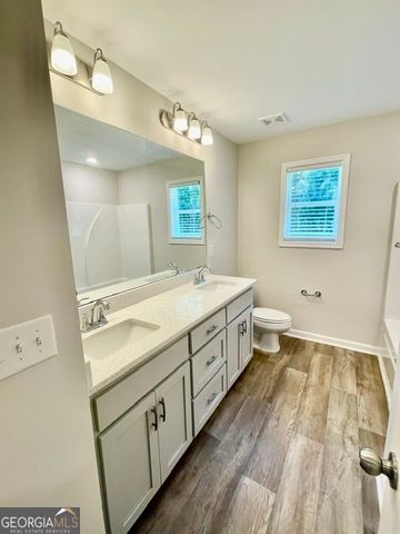 100 Fenwick Manor Drive, Lagrange, GA 30241