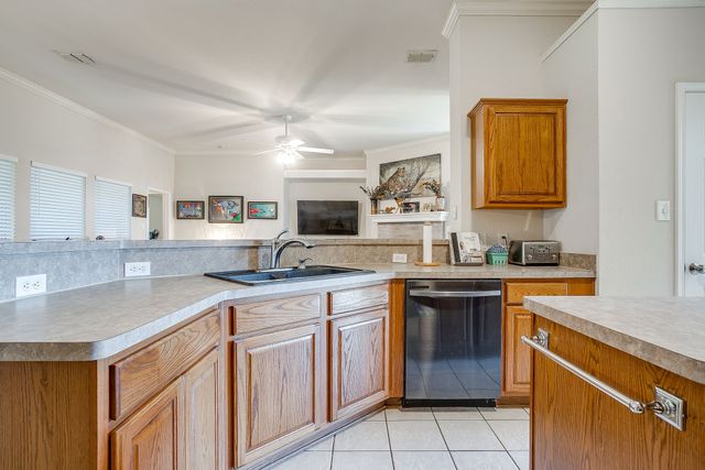 3004 Stroll Drive, Granbury, TX 76049