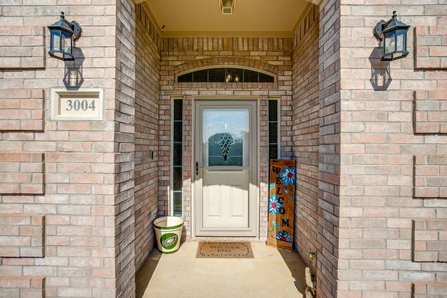 3004 Stroll Drive, Granbury, TX 76049