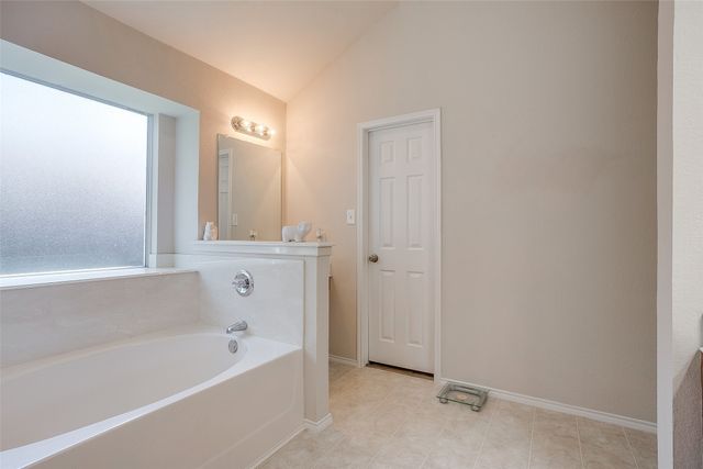 3004 Stroll Drive, Granbury, TX 76049