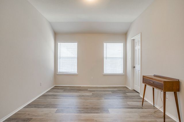 3004 Stroll Drive, Granbury, TX 76049