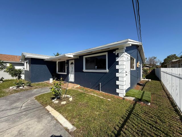 5101 SW 24th Street, West Park, FL 33023