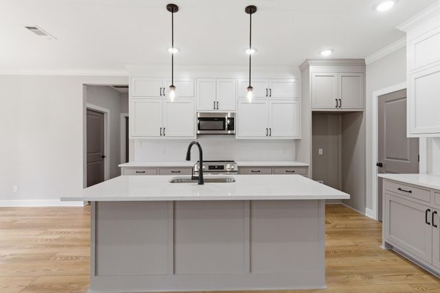 14 Shawnee Ln., Hattiesburg, MS 39402