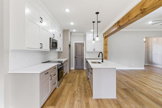 14 Shawnee Ln., Hattiesburg, MS 39402