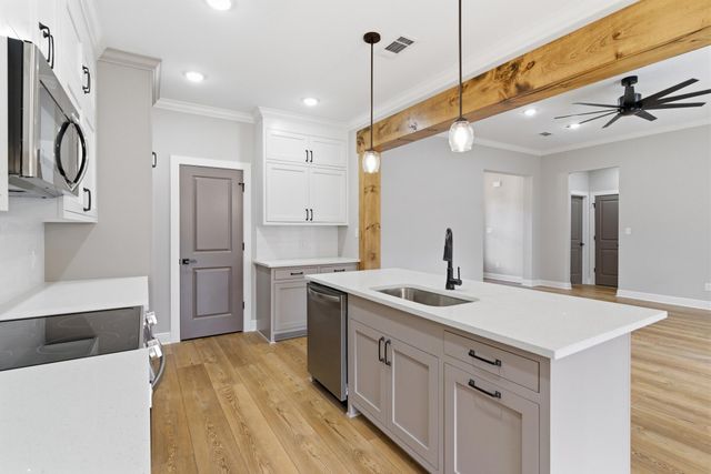 14 Shawnee Ln., Hattiesburg, MS 39402