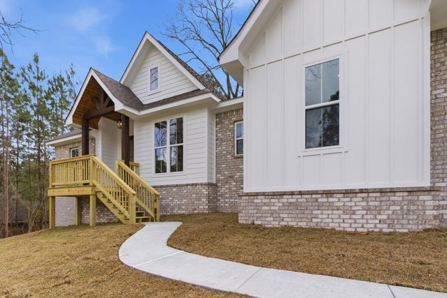 14 Shawnee Ln., Hattiesburg, MS 39402