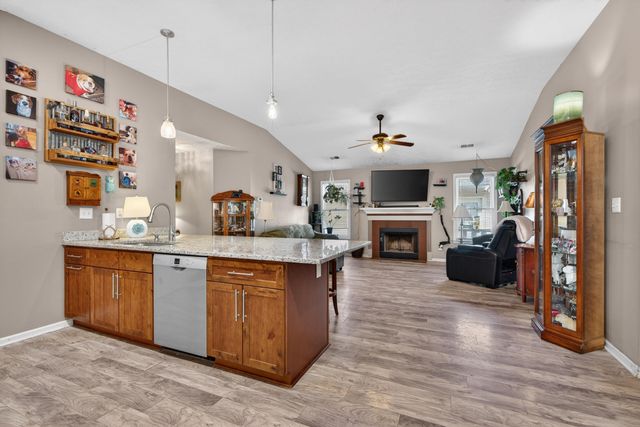 217 Woodbrook Place, Lexington, KY 40511