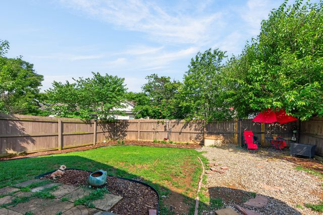 217 Woodbrook Place, Lexington, KY 40511