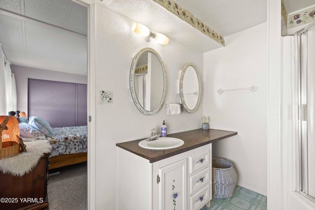 W 55 Washington Ave # 80, Yakima, WA 98902